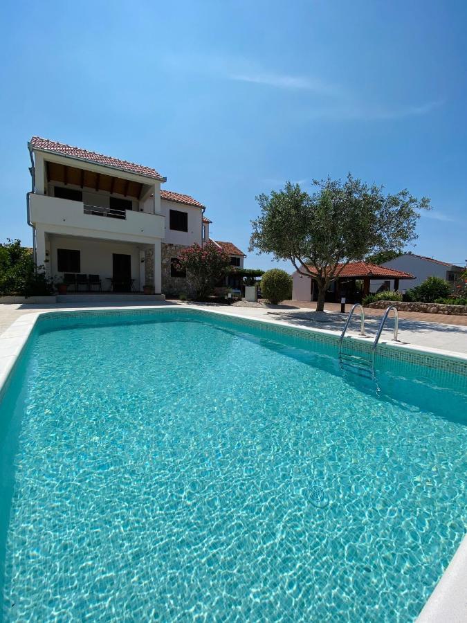 Apartmani Svemir Драге Экстерьер фото