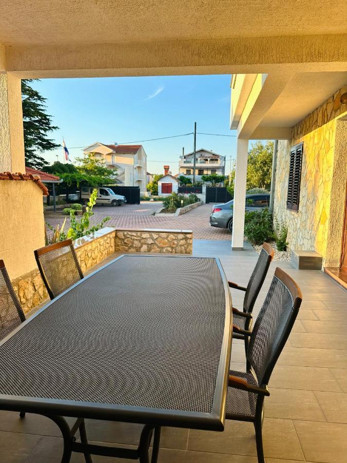 Apartmani Svemir Драге Экстерьер фото