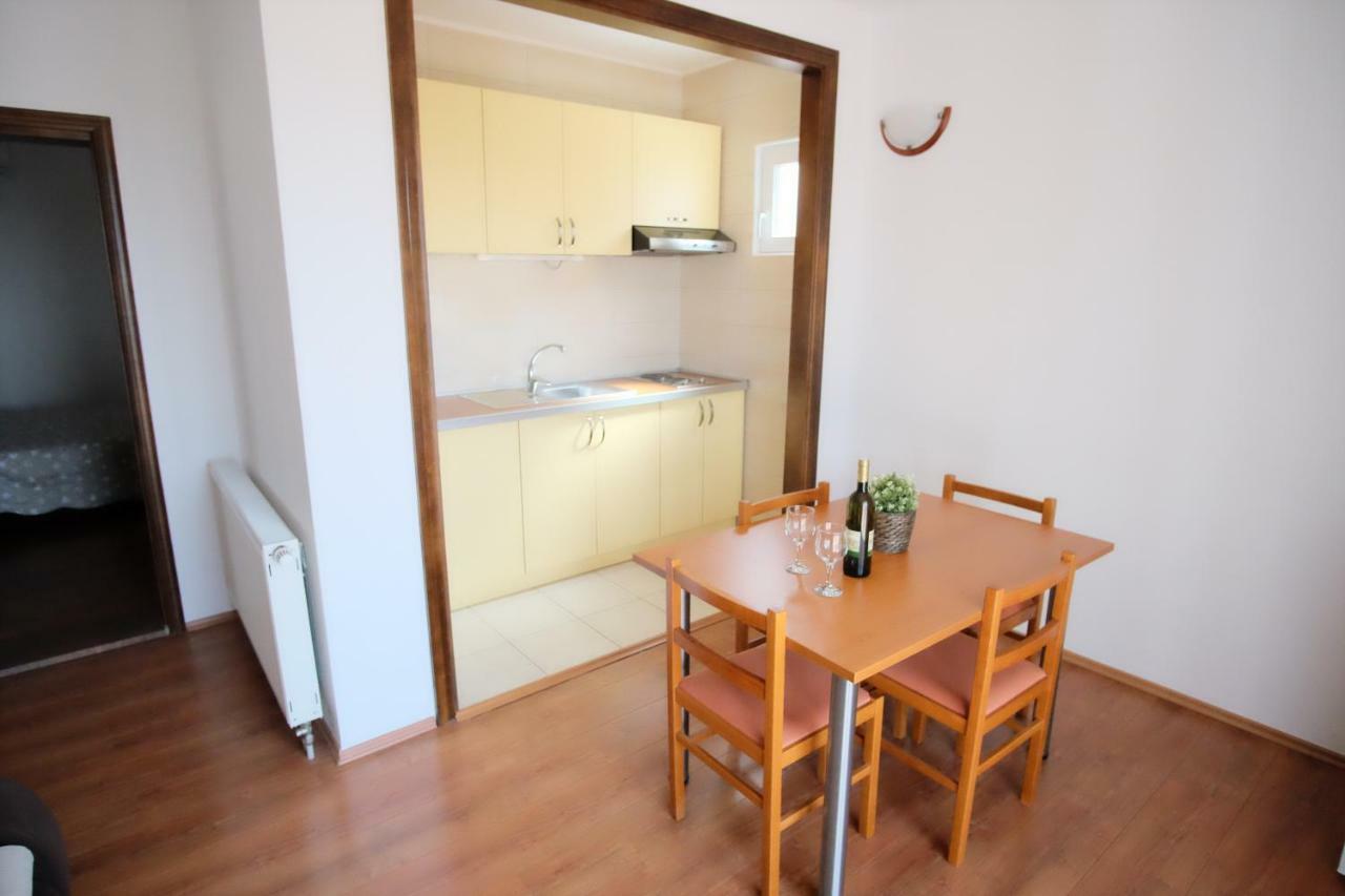 Apartmani Svemir Драге Экстерьер фото