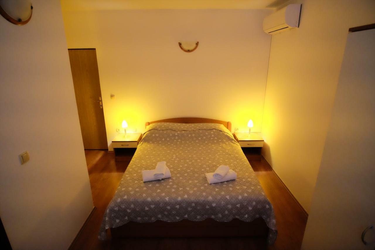 Apartmani Svemir Драге Экстерьер фото
